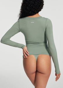 Scoop Neck Long Sleeve Top