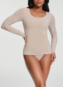 Scoop Neck Long Sleeve Top