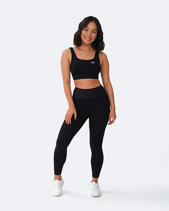 7/8 High-Waisted Leggings in Black